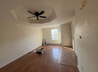 935 W Poplar St, Springfield, MO 65802