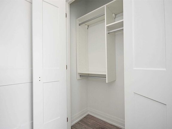 5th image of 21 Park St E #506