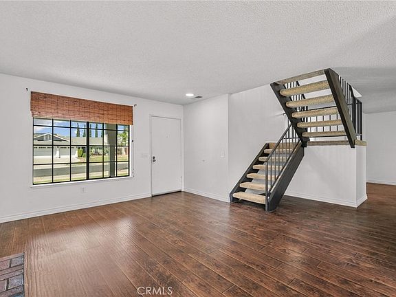 5th image of 7553 Niagara Dr