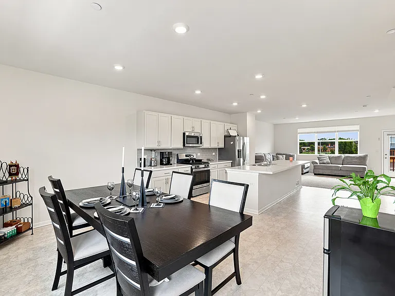 3303 Trillium Cir — Photo 12