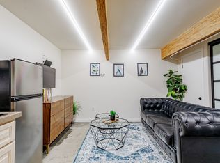 3210 Descanso Dr #B, Los Angeles, CA 90026