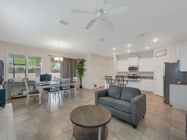 2633 Crowned Eagle Cir SW, Vero Beach, FL 32962