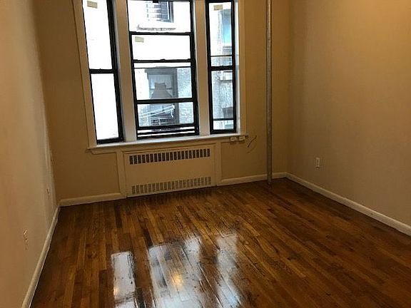 2nd image of 165 Audubon Ave APT 6