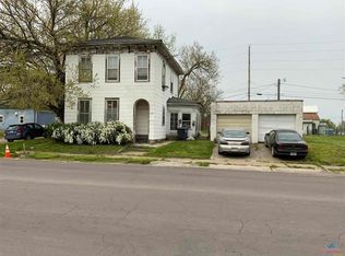 411 E 3rd St, Sedalia, MO 65301
