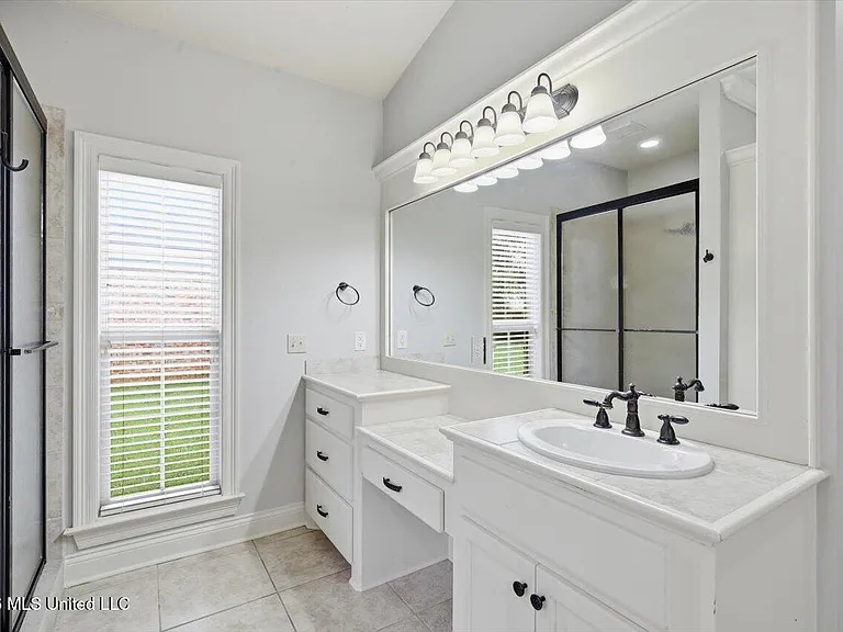 143 Sonnett Cir — Photo 29