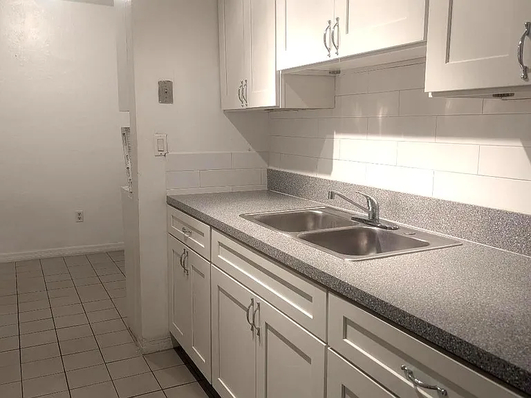 20400 NW 7th Ave #104 — Photo 1