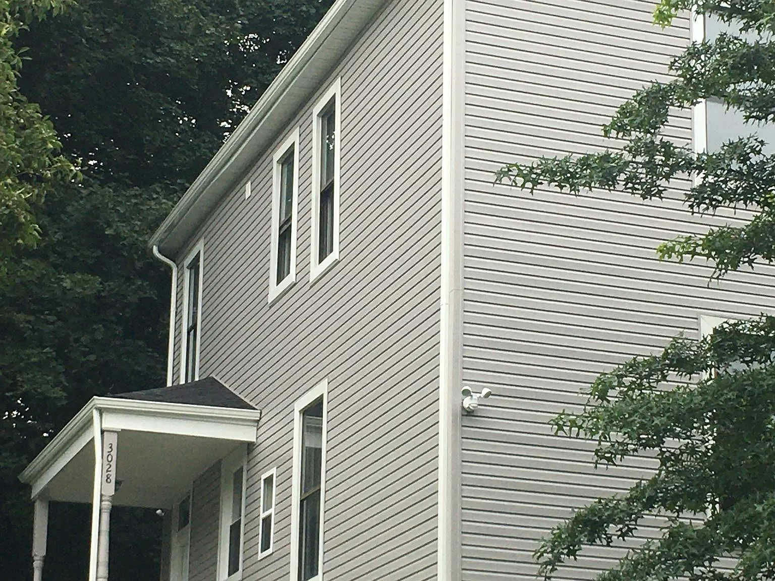 3028 Huxley St — Photo 1