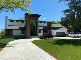 6118 N Chippewa Ridge Ln, Peoria, IL 61614