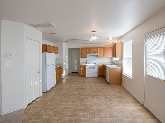 Kitchen, door to backyard