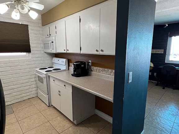 4th image of 2943 Sombrero Dr #A