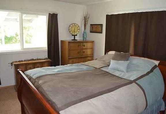 635 SW Summer Pullman Bedroom 1