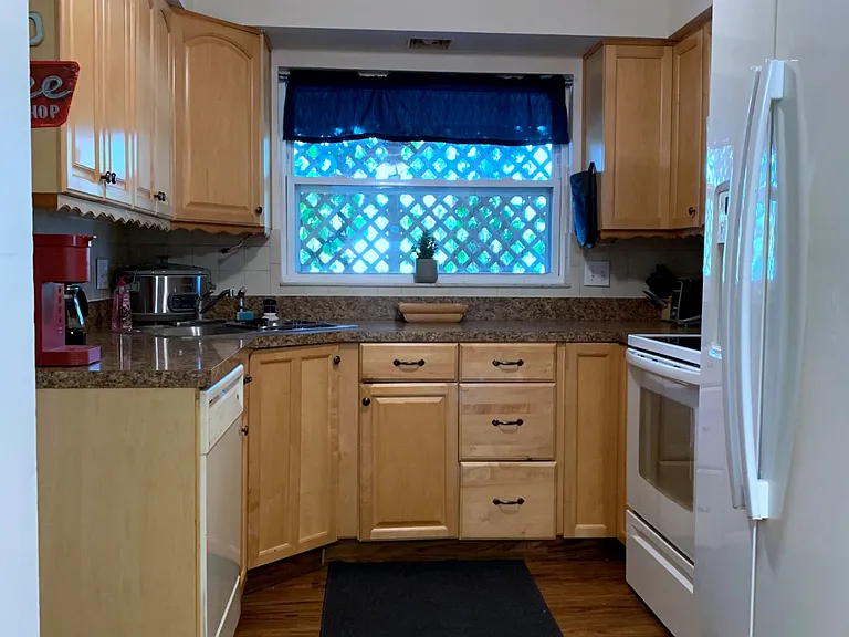 1750 Druid Rd E — Photo 18