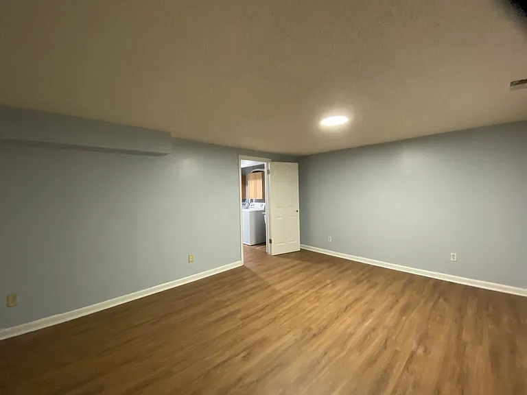 7332 Mossy Brink Ct — Photo 15