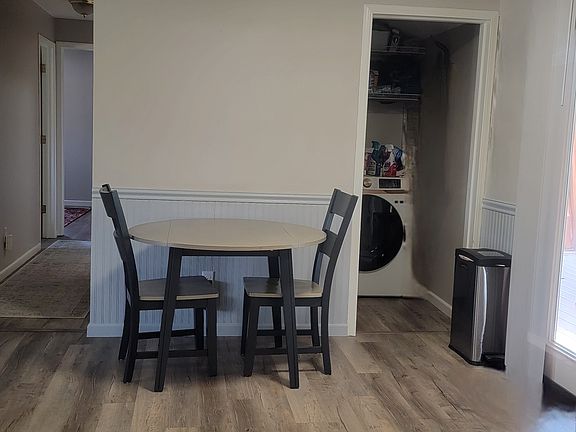 Dining area off the kitchen
