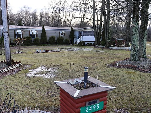 2nd image of 2495 Leach Rd