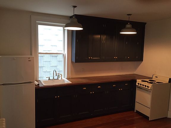 5th image of 13 Dana Ave #1