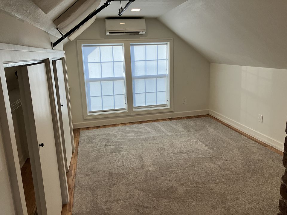 2nd image of 312 5th St #203