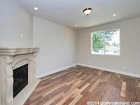 5th image of 9146 S Wildfire Rose Ln #303