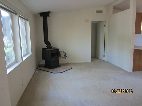 3rd image of 14668 Lafayette Cir