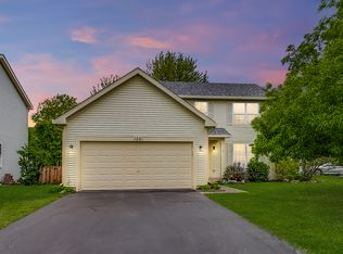1201 E Komar Ln, Round Lake Beach, IL