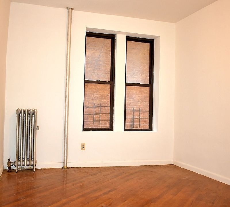 1st image of 476 Clinton Ave APT 1D