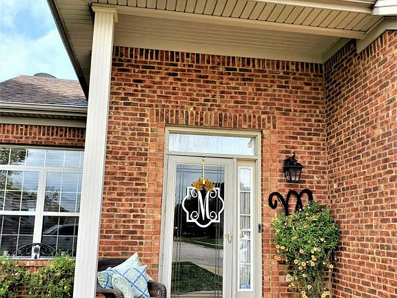 3rd image of 378 Reynolds Dr