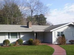 1 Pine Tree Dr, Plainville, MA 02762