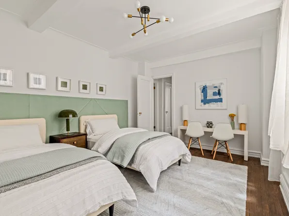 21 East 90th Street image 7 of 10