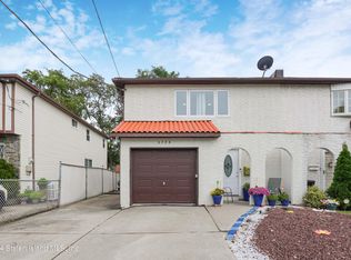 2736 Amboy Rd, Staten Island, NY 10306