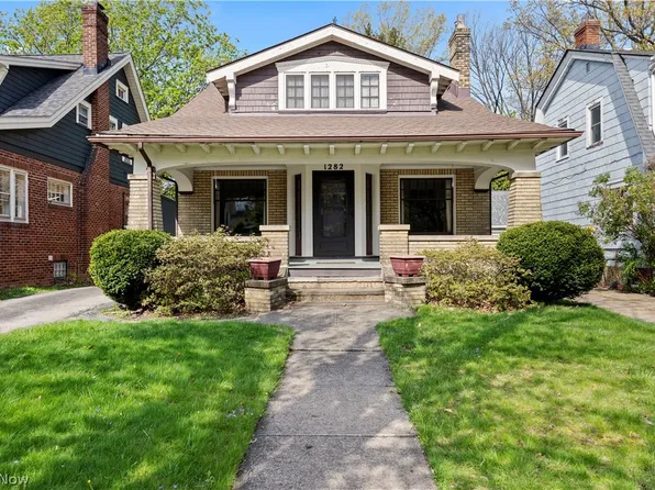 1282 Chase Ave, Lakewood, OH 44107
