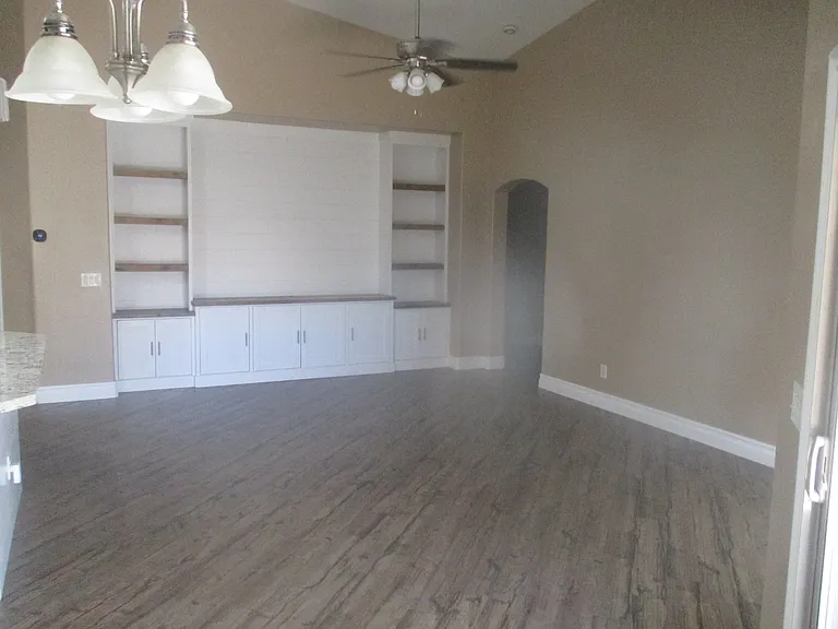 678 W Jersey Way — Photo 7