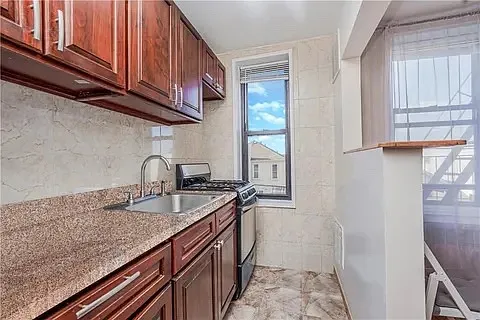 2400 E 3rd St #301