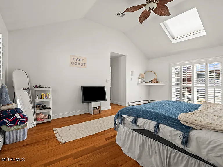 41 Poplar Ave — Photo 12