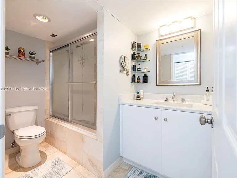 500 Bayview Dr #1520 — Photo 27