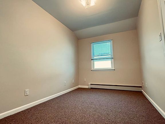 3rd image of 22-07 Parsons Blvd Floor 2
