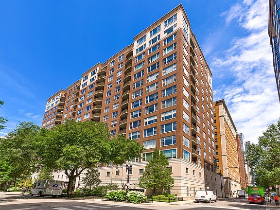 2nd image of 1301 N Dearborn St APT 603