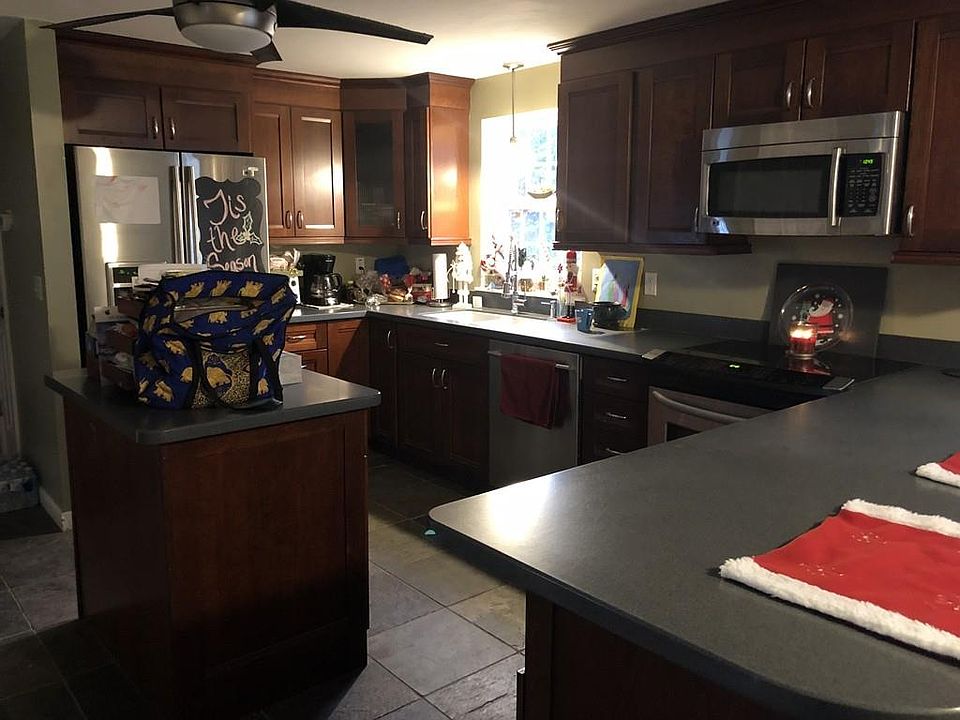 464 Florence St, Leominster, MA 01453 Zillow