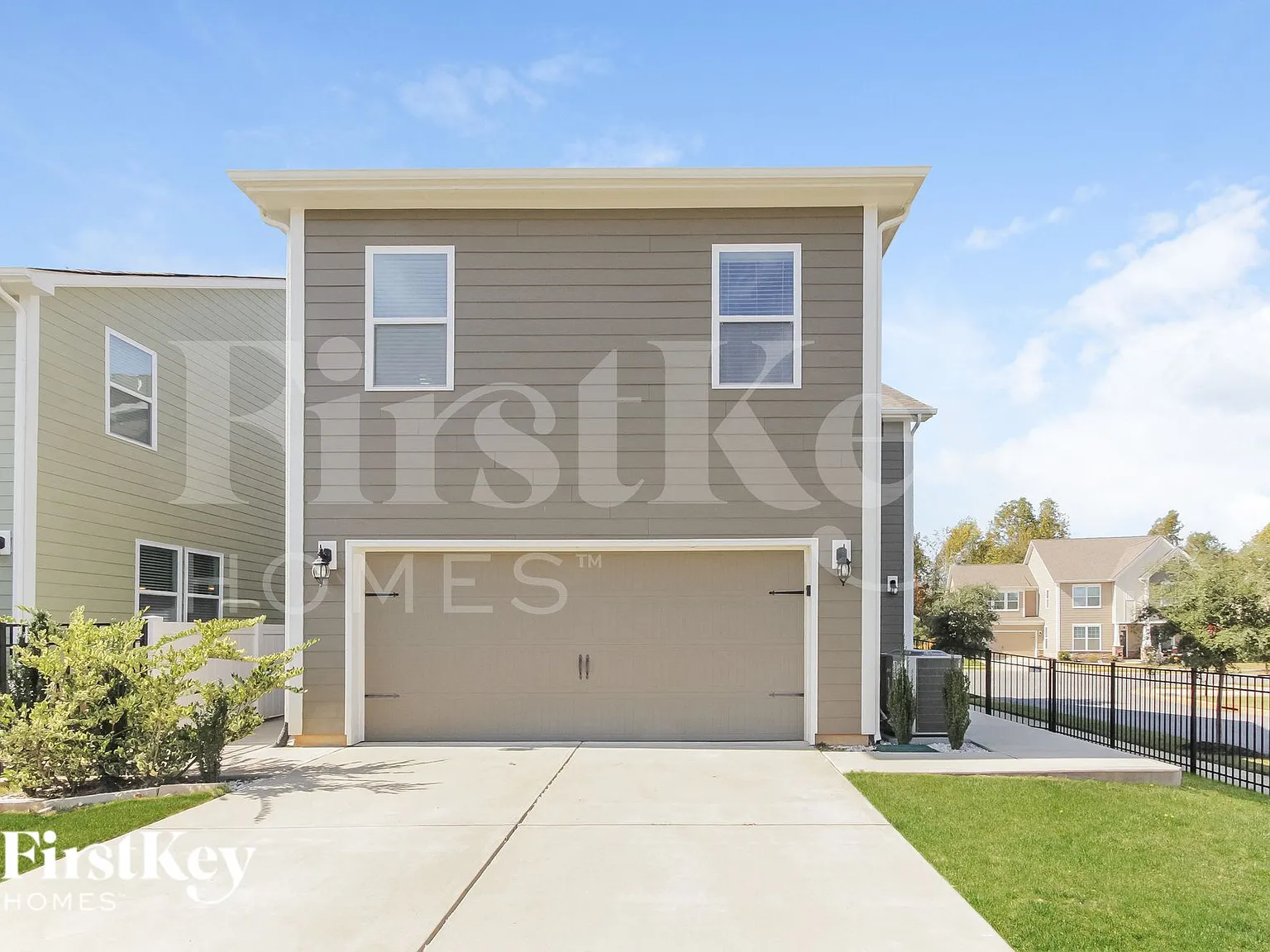 4 bed, 2.5 bath, 2905 sqft, $3,360 — Photo 3