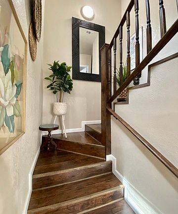4th image of 211 Eleanor Ave #B