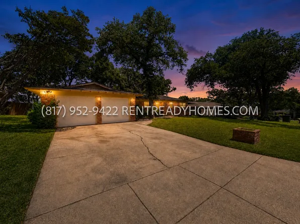 6237 Warrington Pl, Fort Worth, TX 76112