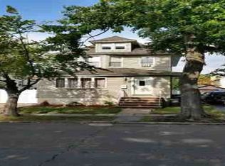 18 Edison St, Ridgefield Park, NJ 07660
