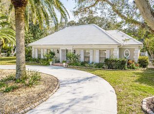 17 Golf View Dr, Englewood, FL 34223