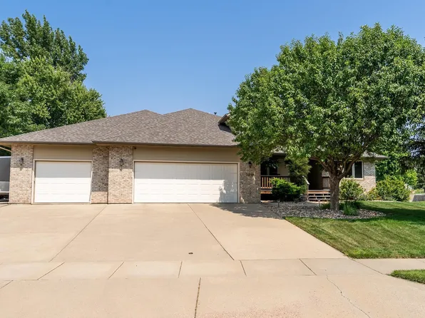 7216 W Harvard Dr, Sioux Falls, SD 57106