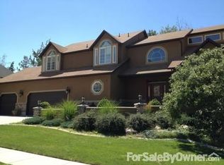 8784 S Willow Green Dr, Sandy, UT 84093