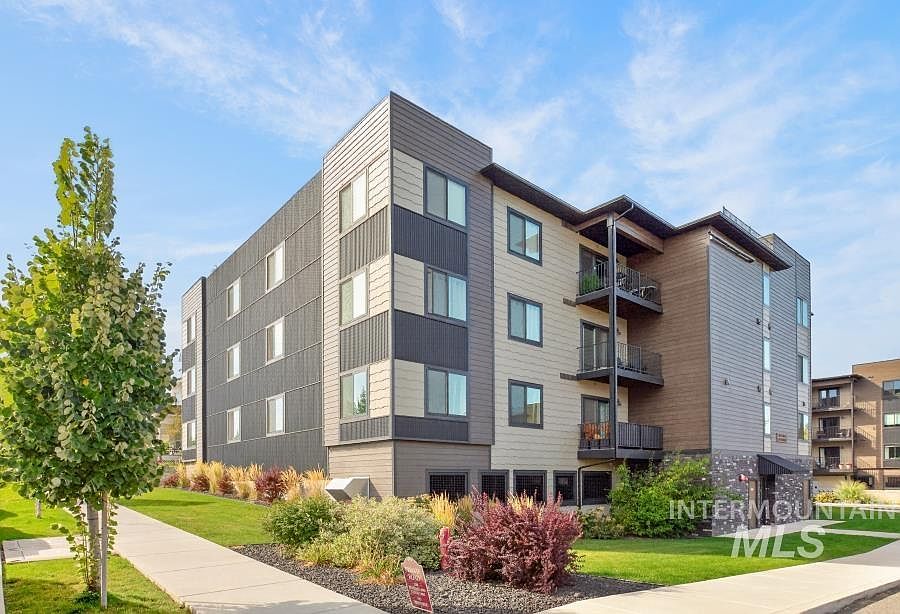 1st image of 103 N Almon #204