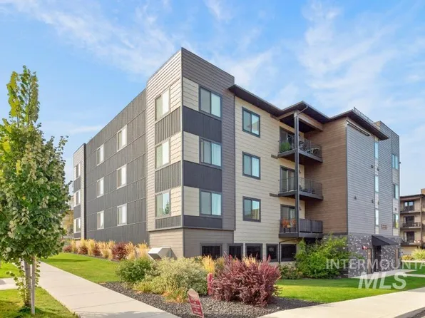 103 N Almon #204, Moscow, ID 83843