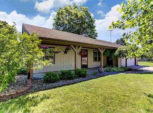 1302 Garwood Dr, Auburn, IN