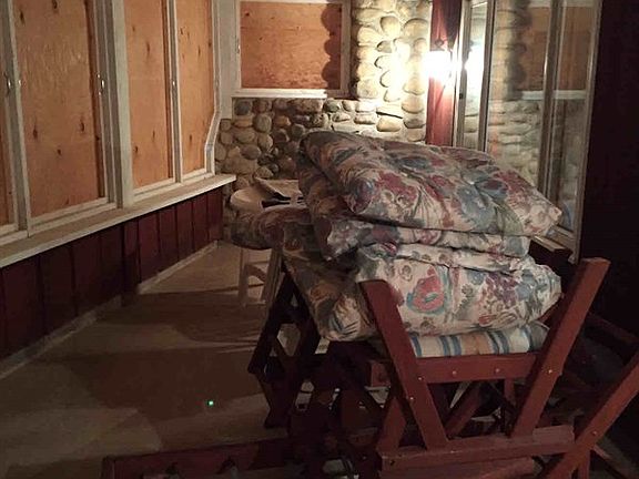 2nd image of 22095 Archer Dr