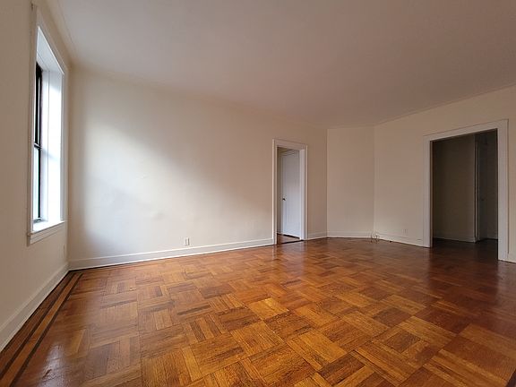 5th image of 4415 43rd Ave #2F