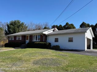1001 Quarry St, Old Forge, PA